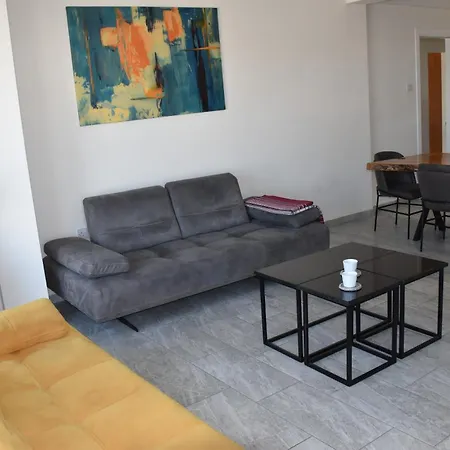 Panoramic Penthouse شقة *