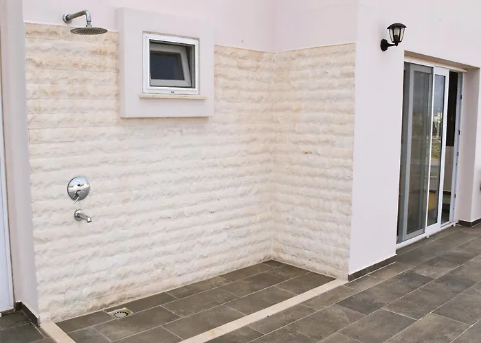 Panoramic Penthouse Apartment *