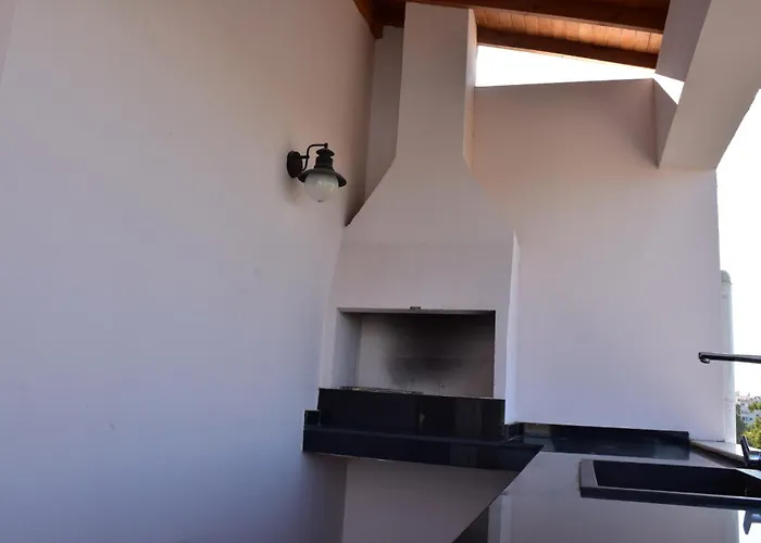 Panoramic Penthouse Apartment *